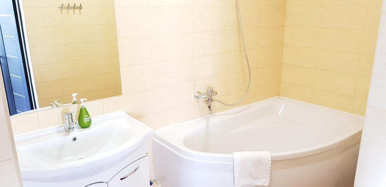 Apartment Lazurniy Astana Eksteriør billede