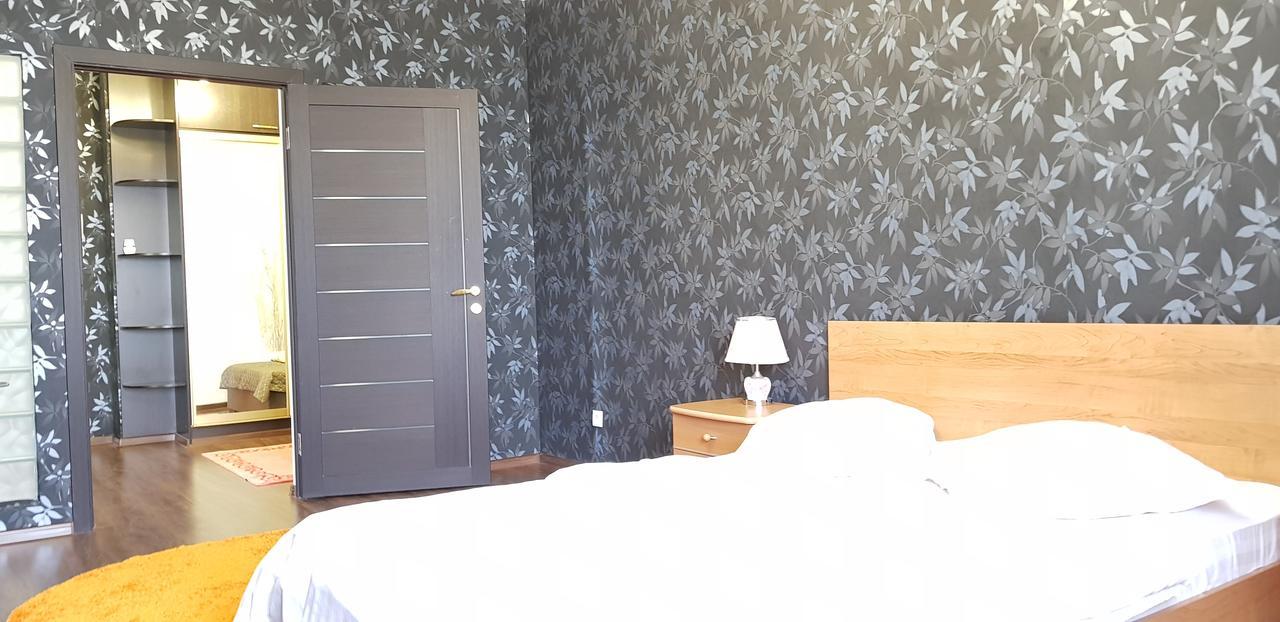 Apartment Lazurniy Astana Eksteriør billede